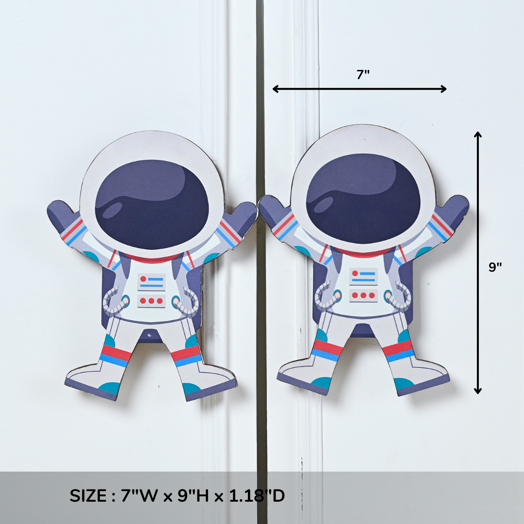 Astronaut Wooden Cupboard Handle / Drawer – Handcrafted Kids Room Hardware | Pinch of Pretty