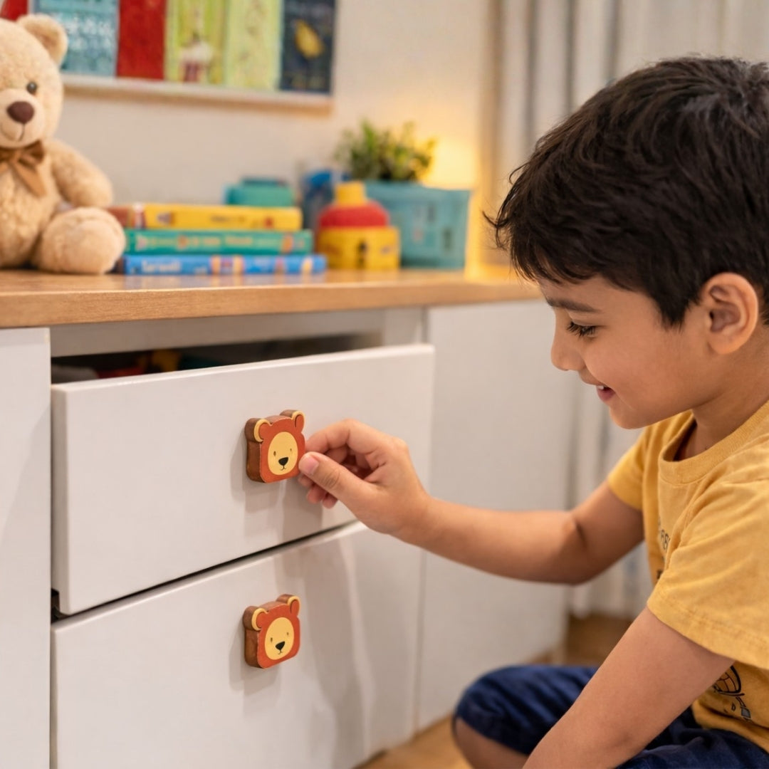 Lion Wooden Knob / Drawer Knob– Handcrafted Kids Room Hardware | Pinch of Pretty