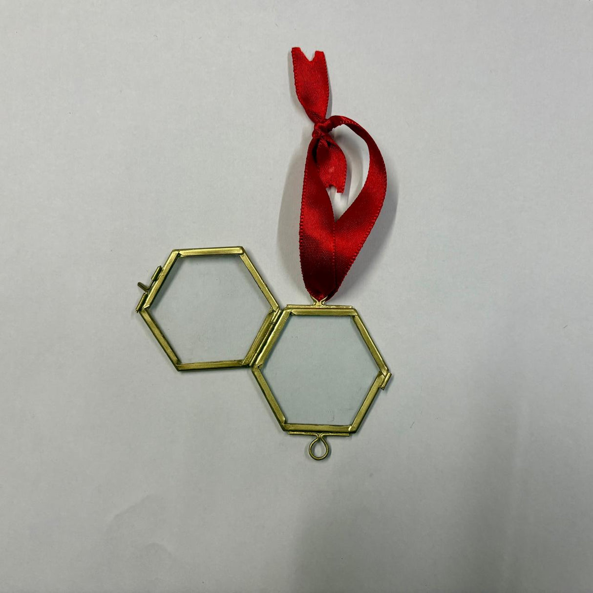 Pack of 3 Hexagonal Brass Hanging Photo Frame with Red Ribbon