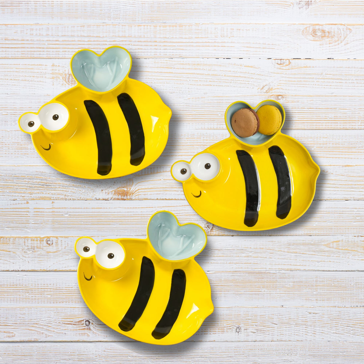 Buzzing Bee Heart Ceramic Plate – Handcrafted Honeybee Kids Dinnerware | Pinch of Pretty