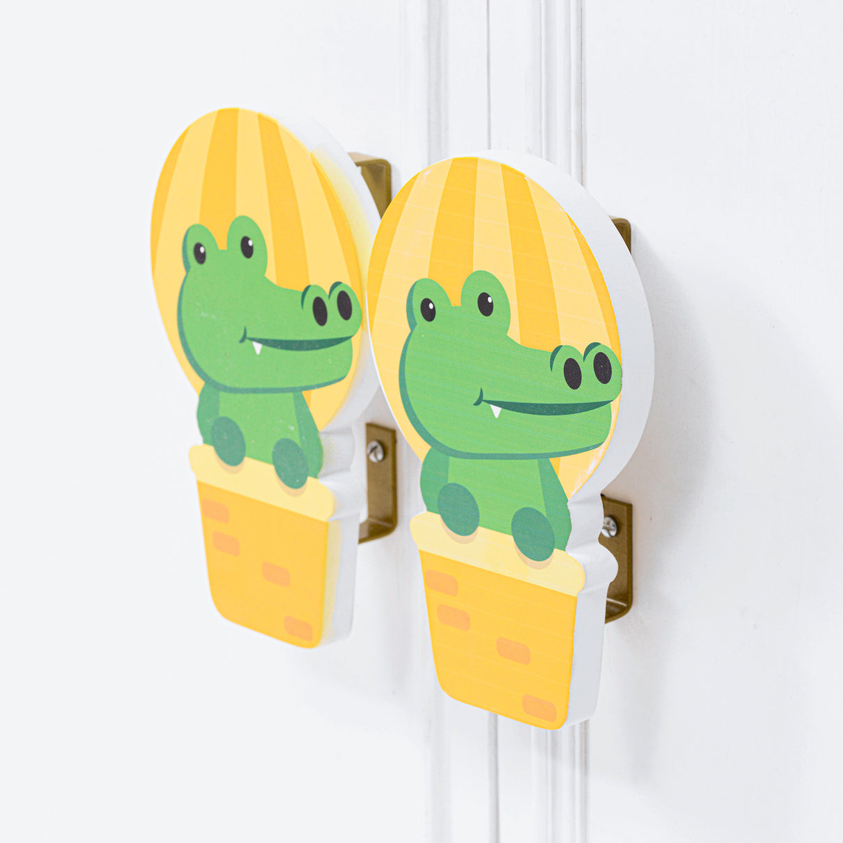 Crocodile Wooden Cupboard Handle / Drawer – Handcrafted Kids Room Hardware | Pinch of Pretty