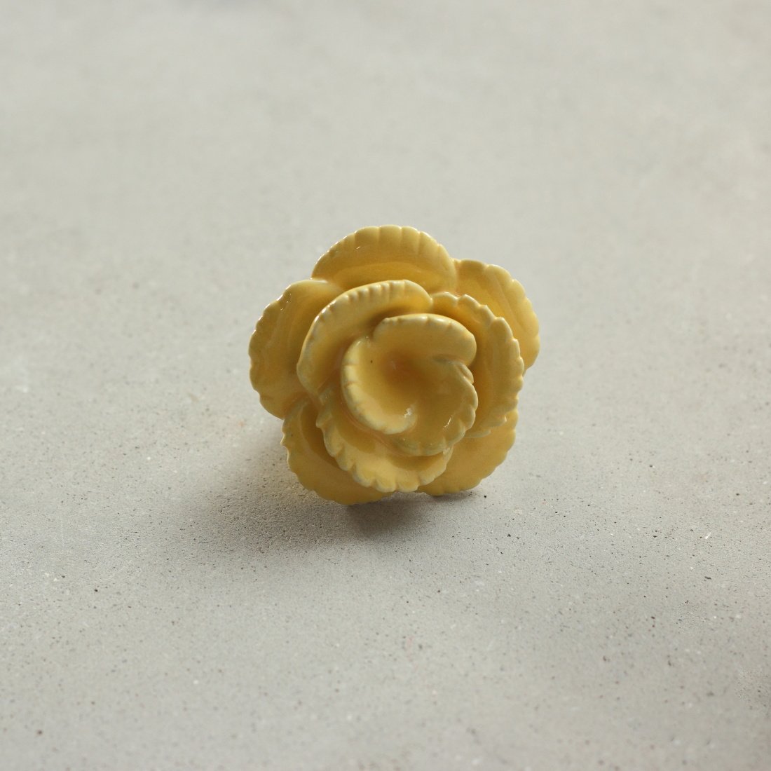 Blossom Flower Ceramic Knob – Stylish Cupboard & Drawer Handle for Kids’ Room