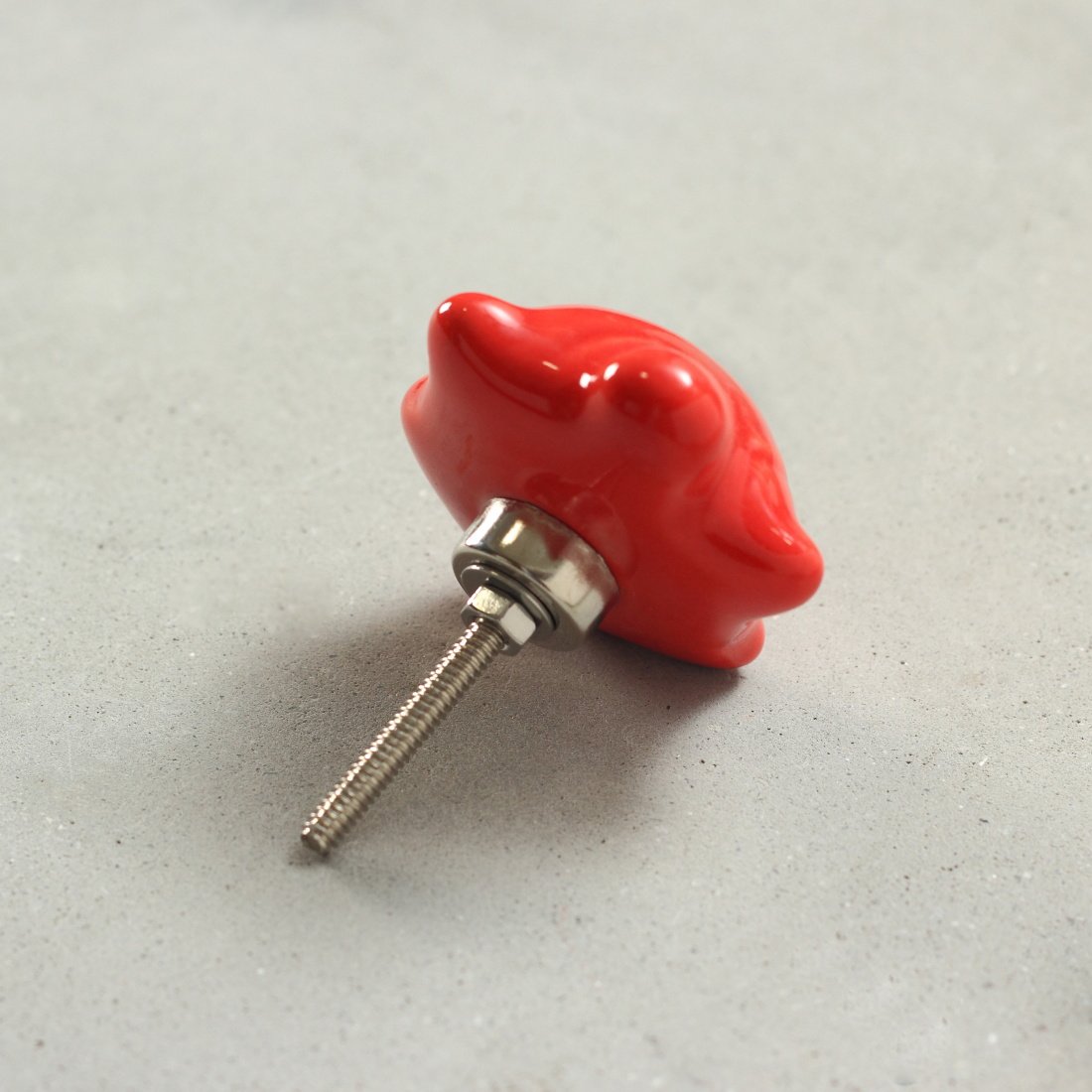 Tobby Turtle Ceramic Knob – Stylish Cupboard & Drawer Handle for Kids’ Room