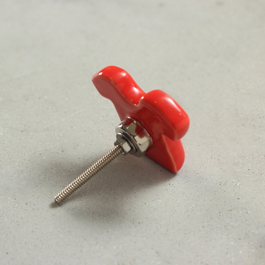 T-shirt Ceramic Knob – Stylish Cupboard & Drawer Handle for Kids’ Room