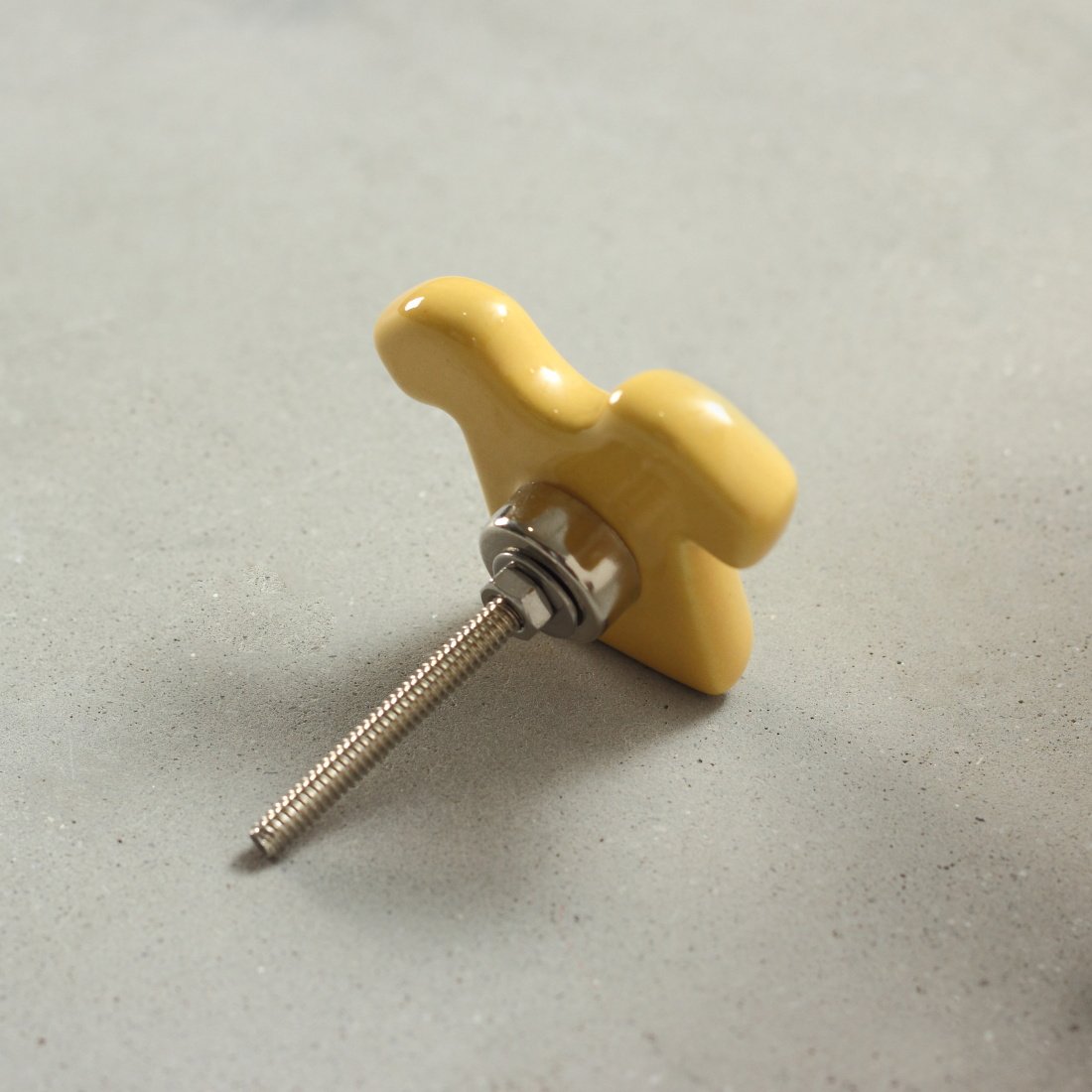 T-shirt Ceramic Knob – Stylish Cupboard & Drawer Handle for Kids’ Room