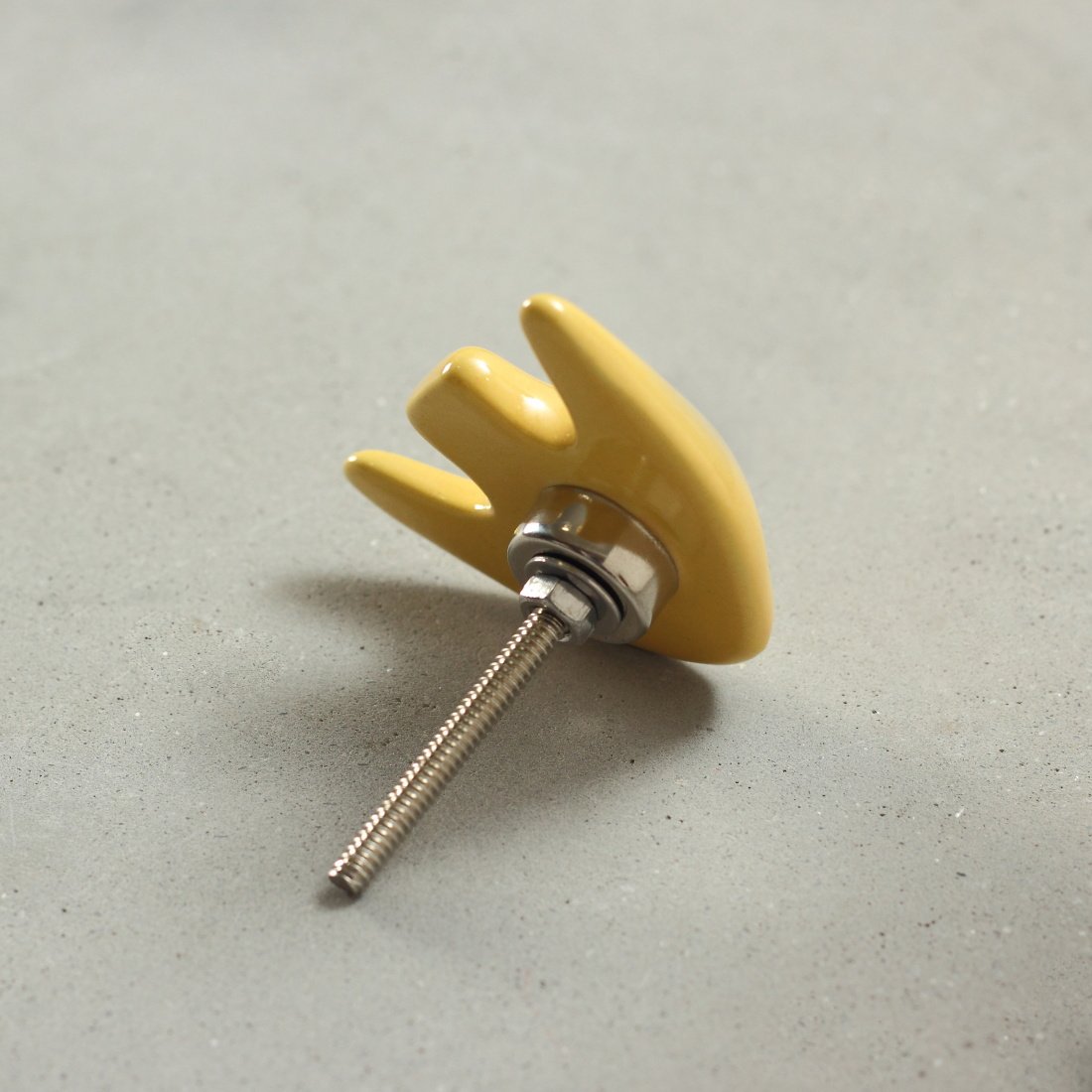 Goldy Fish Ceramic Knob – Stylish Cupboard & Drawer Handle for Kids’ Room