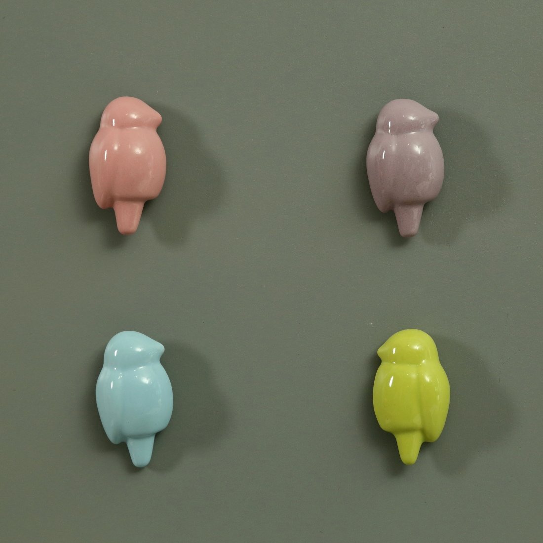 Tweety Bird Ceramic Knob – Stylish Cupboard & Drawer Handle for Kids’ Room