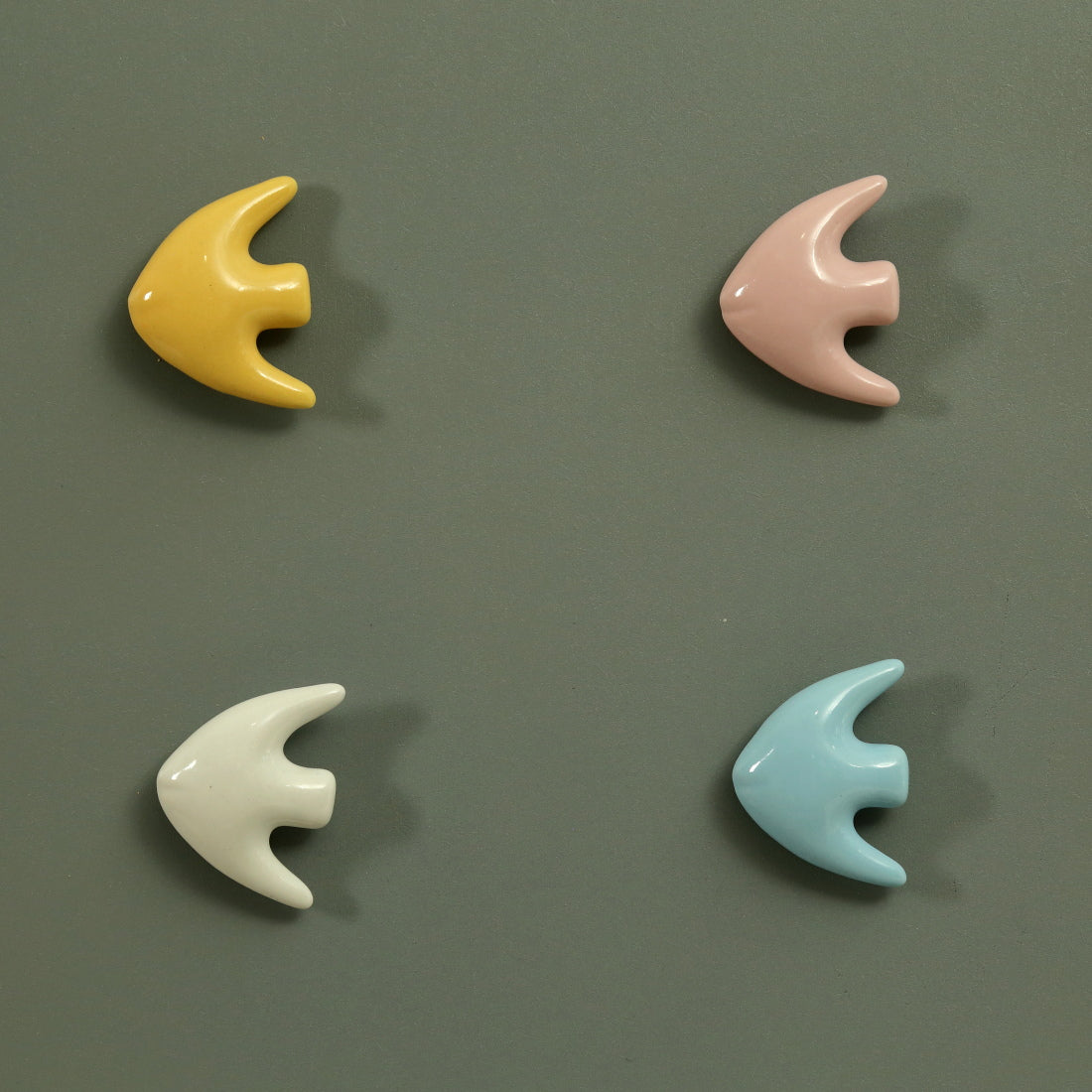 Goldy Fish Ceramic Knob – Stylish Cupboard & Drawer Handle for Kids’ Room