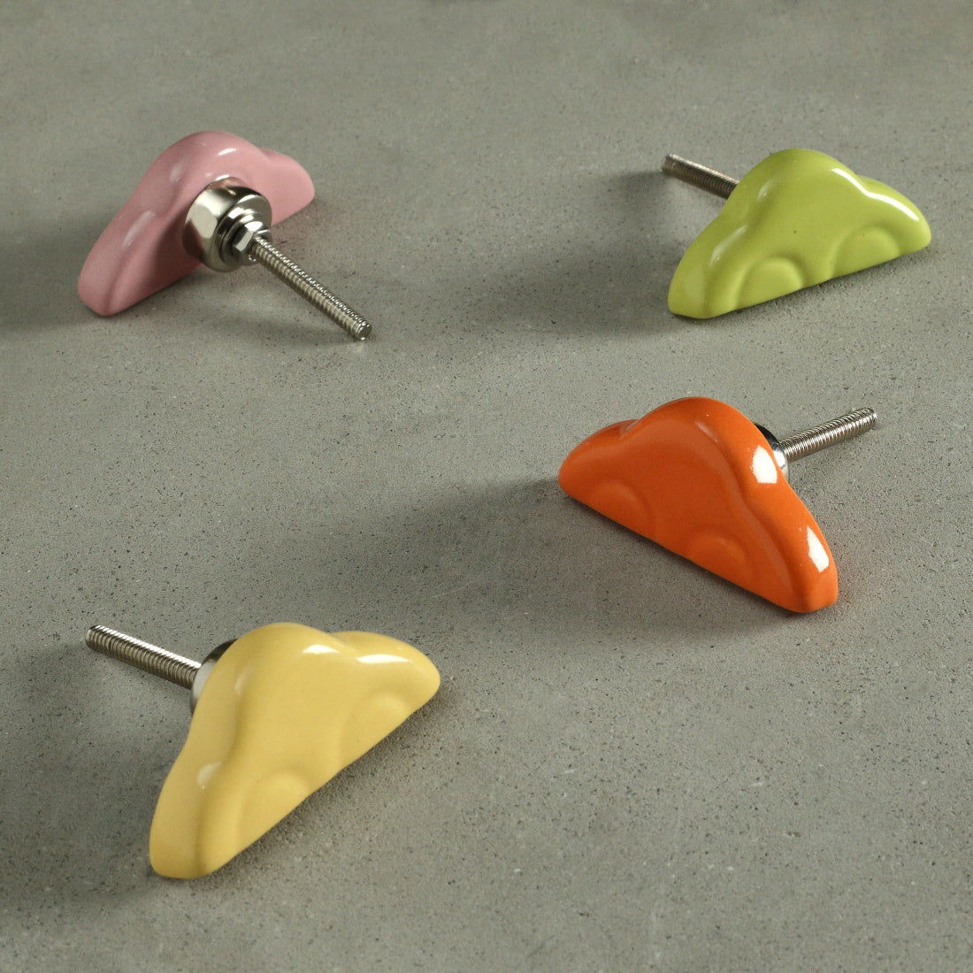 Willy Wonka Car Ceramic Knob – Stylish Cupboard & Drawer Handle for Kids’ Room