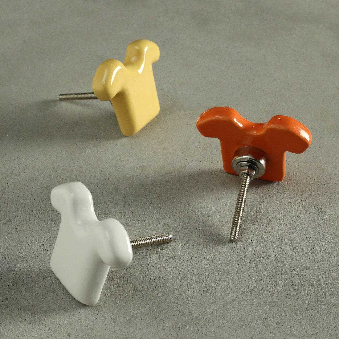 T-shirt Ceramic Knob – Stylish Cupboard & Drawer Handle for Kids’ Room