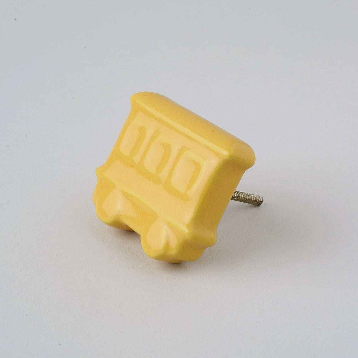 Train Ceramic Knob – Stylish Cupboard & Drawer Handle for Kids’ Room