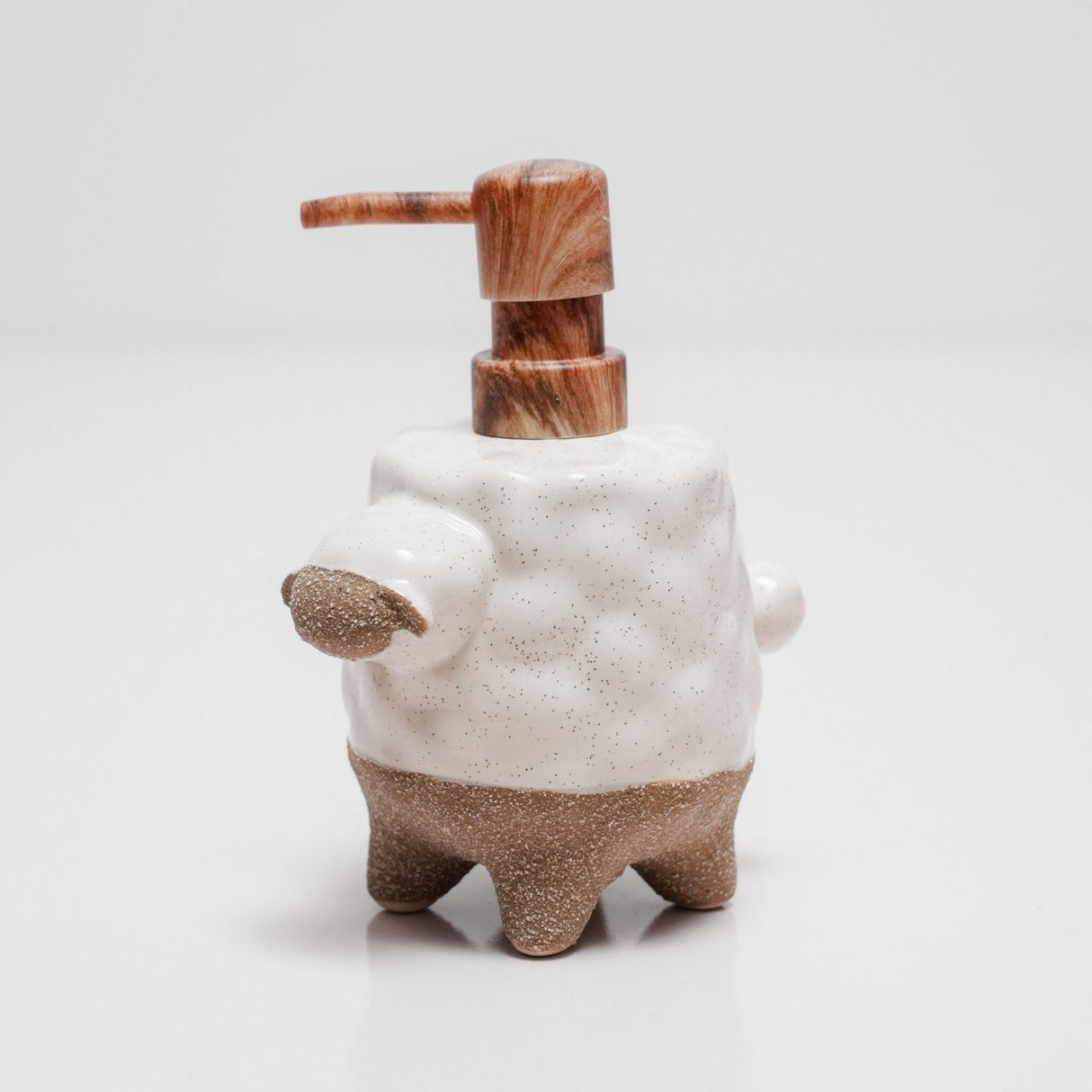 White Sheep Ceramic Soap Dispenser – Adorable Handcrafted Bathroom Accessory | Pinch of Pretty