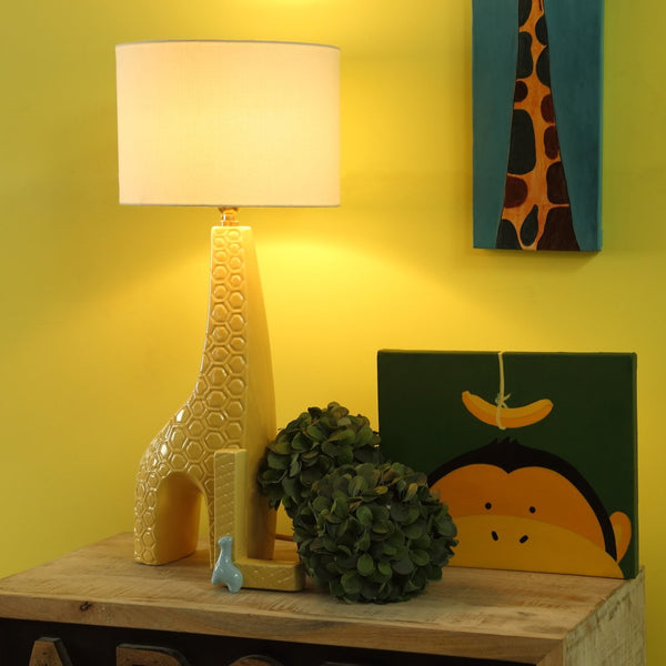 Giffy the giraffe lamp